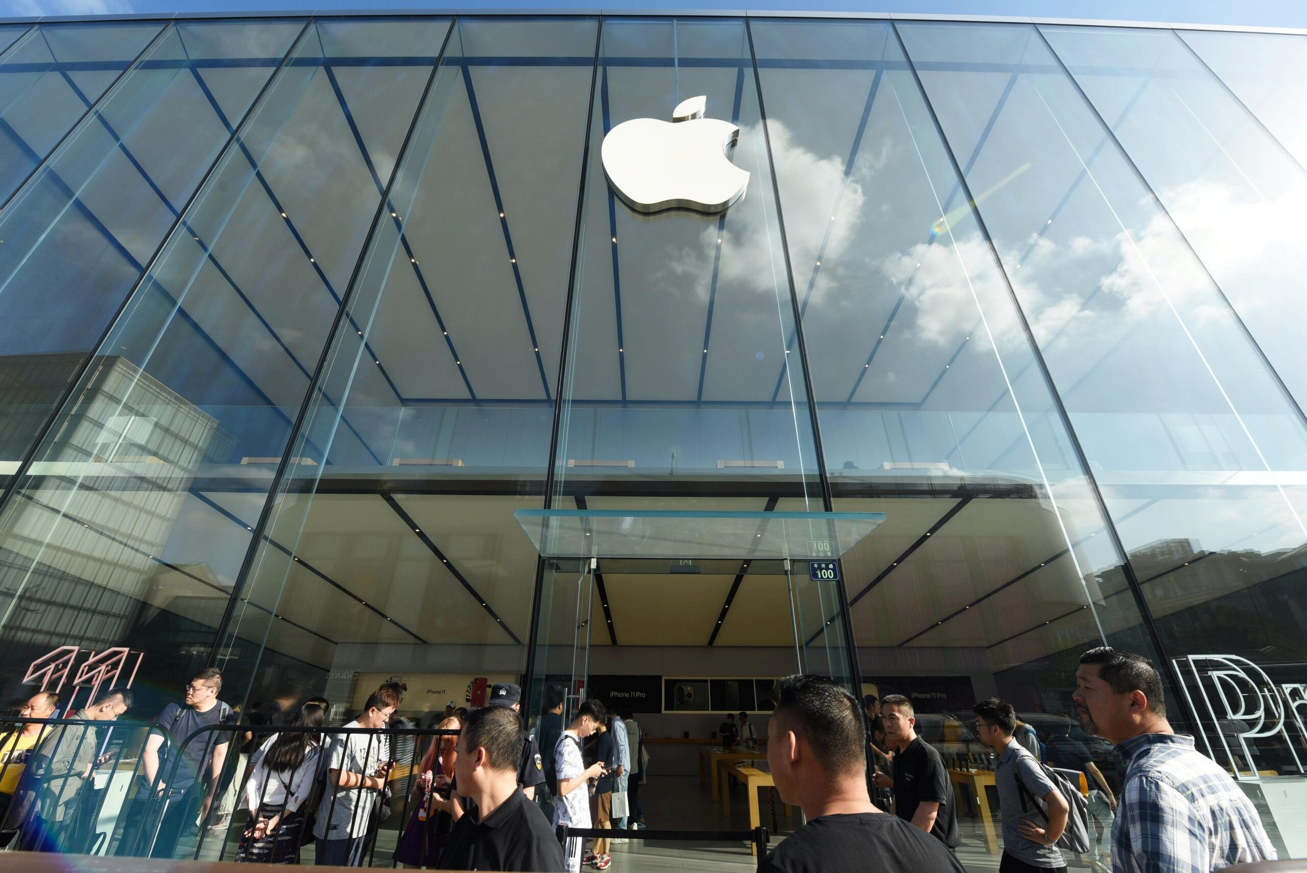 Apple Reopens All its Retail Stores in China